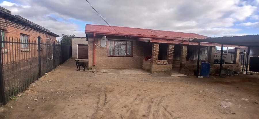 2 Bedroom Property for Sale in Botshabelo Free State